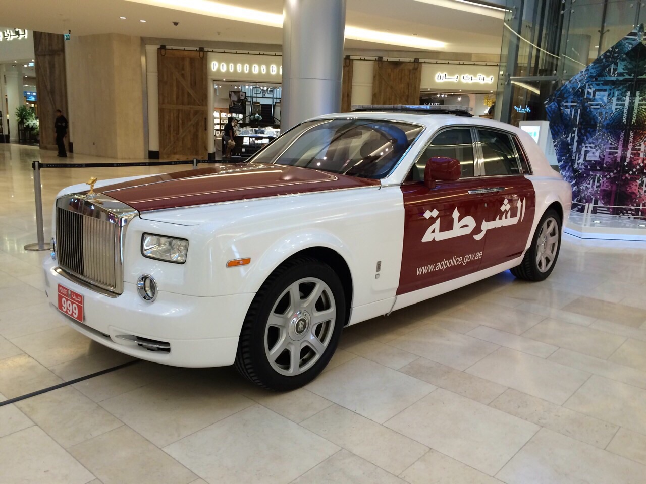 AbuDhabi-Police-Cars.jpg