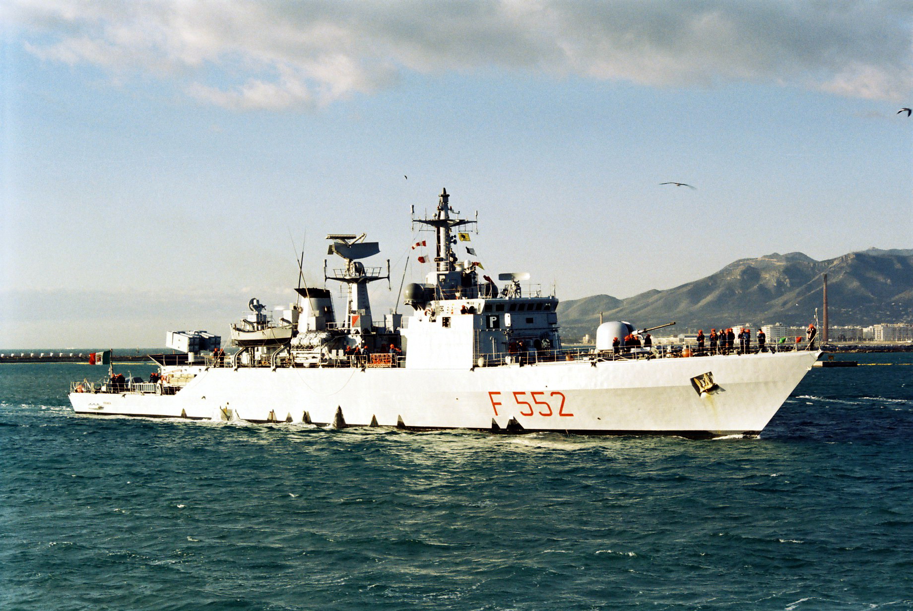 Urania_F552.jpg