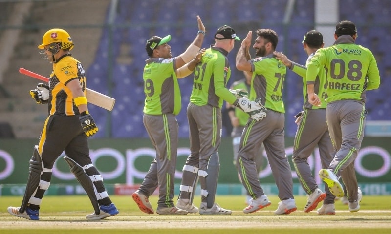 Lahore Qalandars celebrate the dismissal of a Peshawar Zalmi player. — Photo courtesy: PSL Twitter