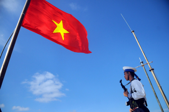 vietnam-flag-20140617-1.jpg