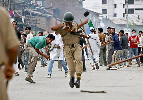 KASHMIR_PROTEST2.jpg