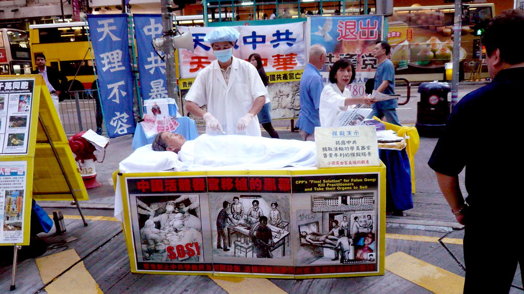 Falun Gong protest against organ harvesting