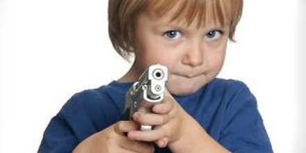 child_gun_444.jpg