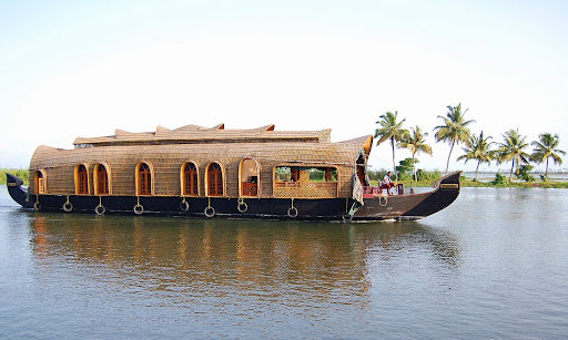 Houseboat2.jpg