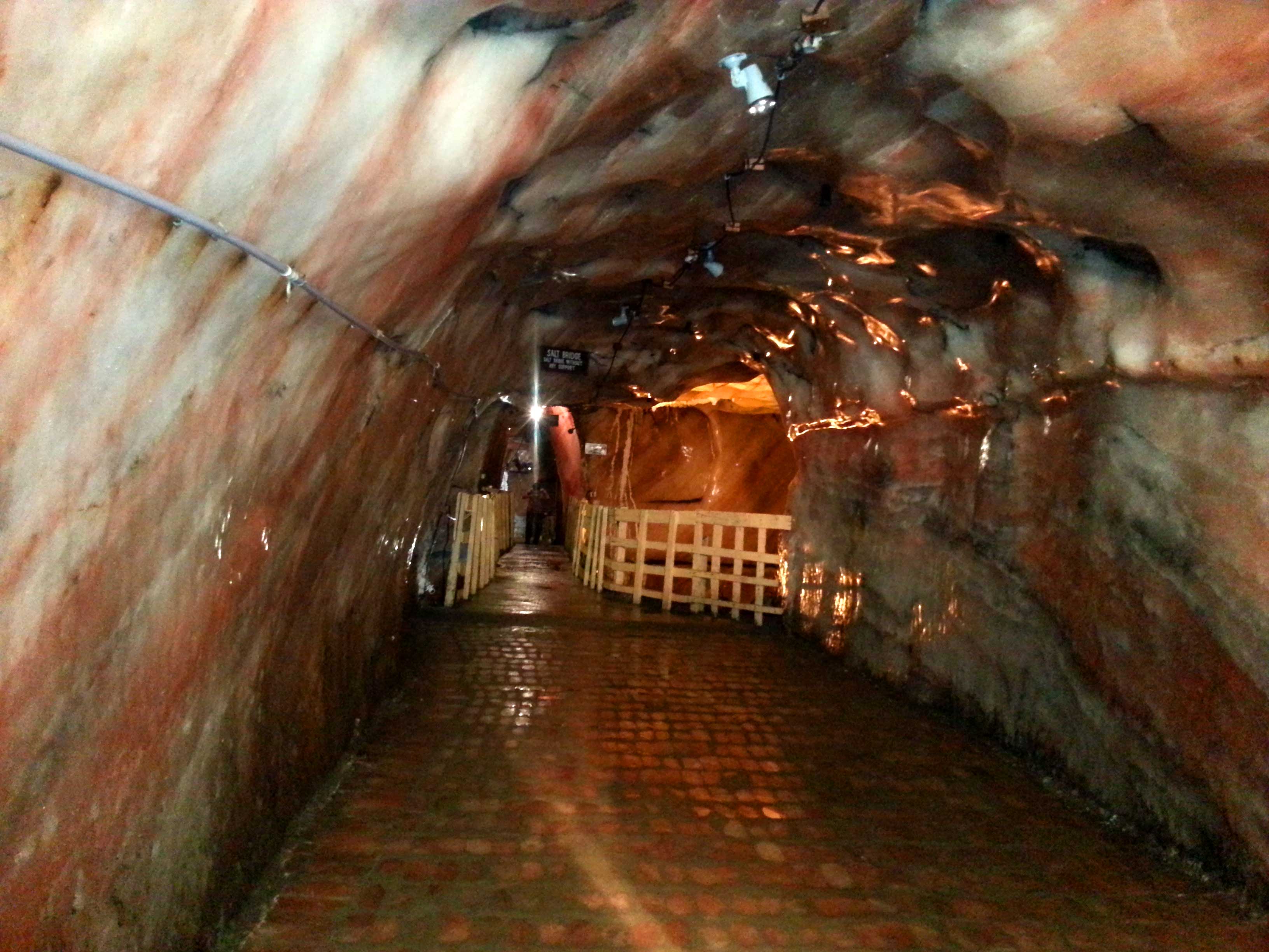 shish-mahal-khewra-salt-mine.jpg