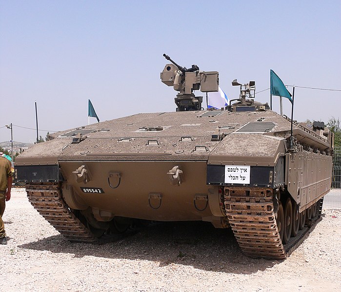 699px-IDF-Namer002.jpg