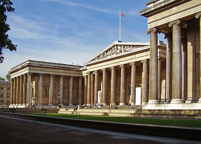 800px-British_Museum_from_NE_2.JPG