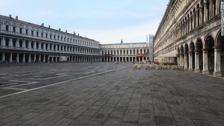 200309121851-empty-san-marco-square-venice-italy-0309-exlarge-169.jpg