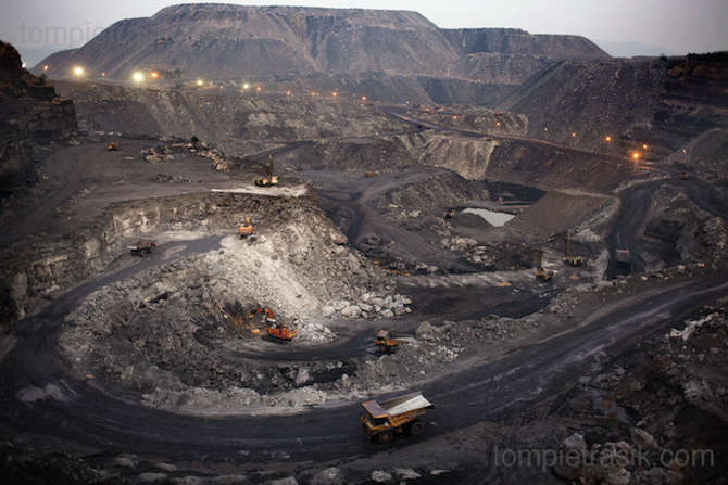 pietrasik-coal-mining-00e.jpg