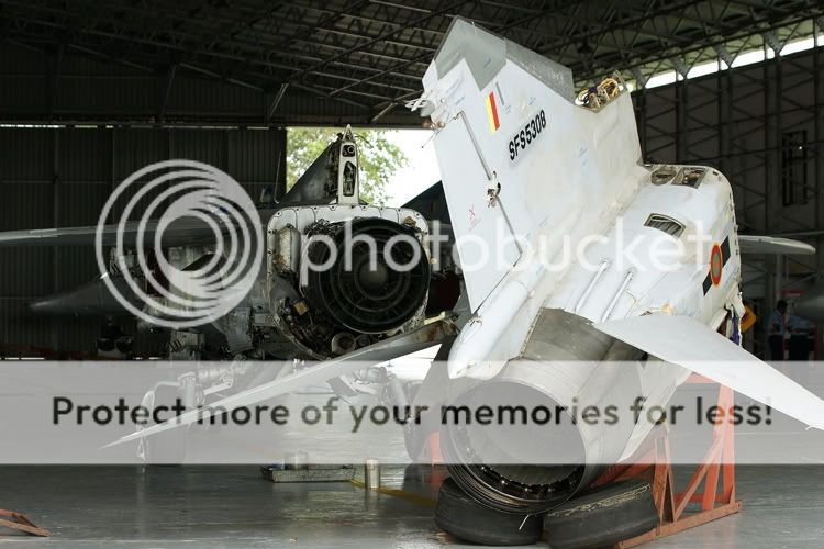 110210Bandaranaike27MiG27OH.jpg