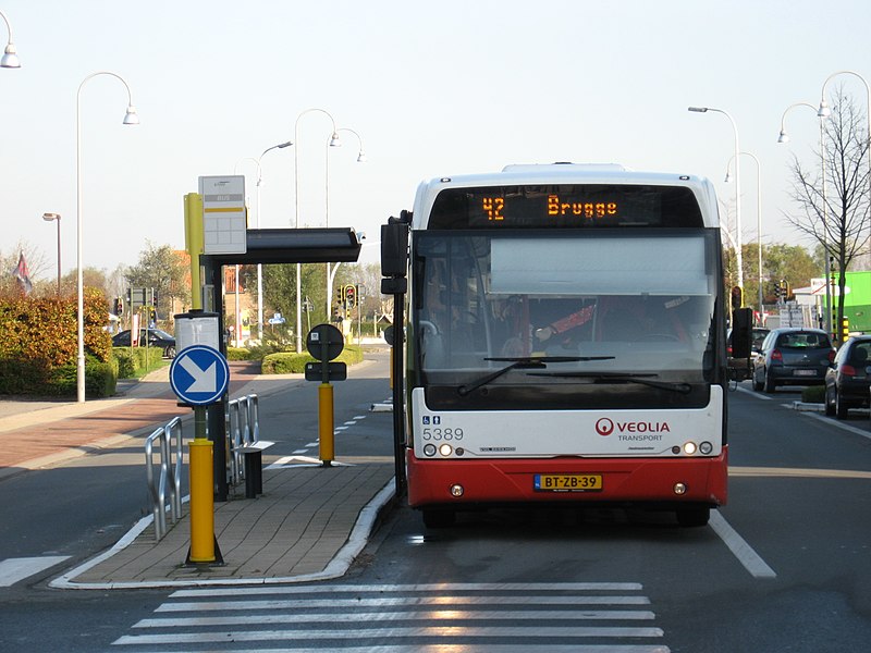 800px-Westkapelle-bus.JPG