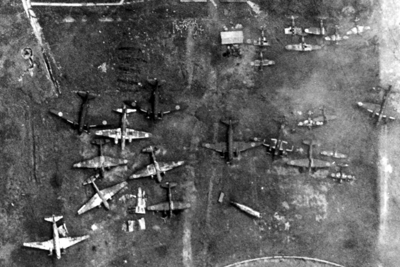 Japanese_Aircraft_Wrecks_on_Iwo_Jima_10.jpg