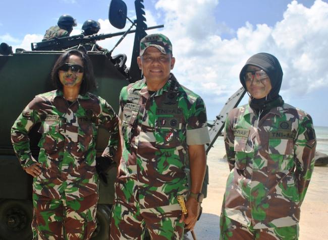 24panglima-tni-gatot-nurmantyo-bersama-kowad.jpeg