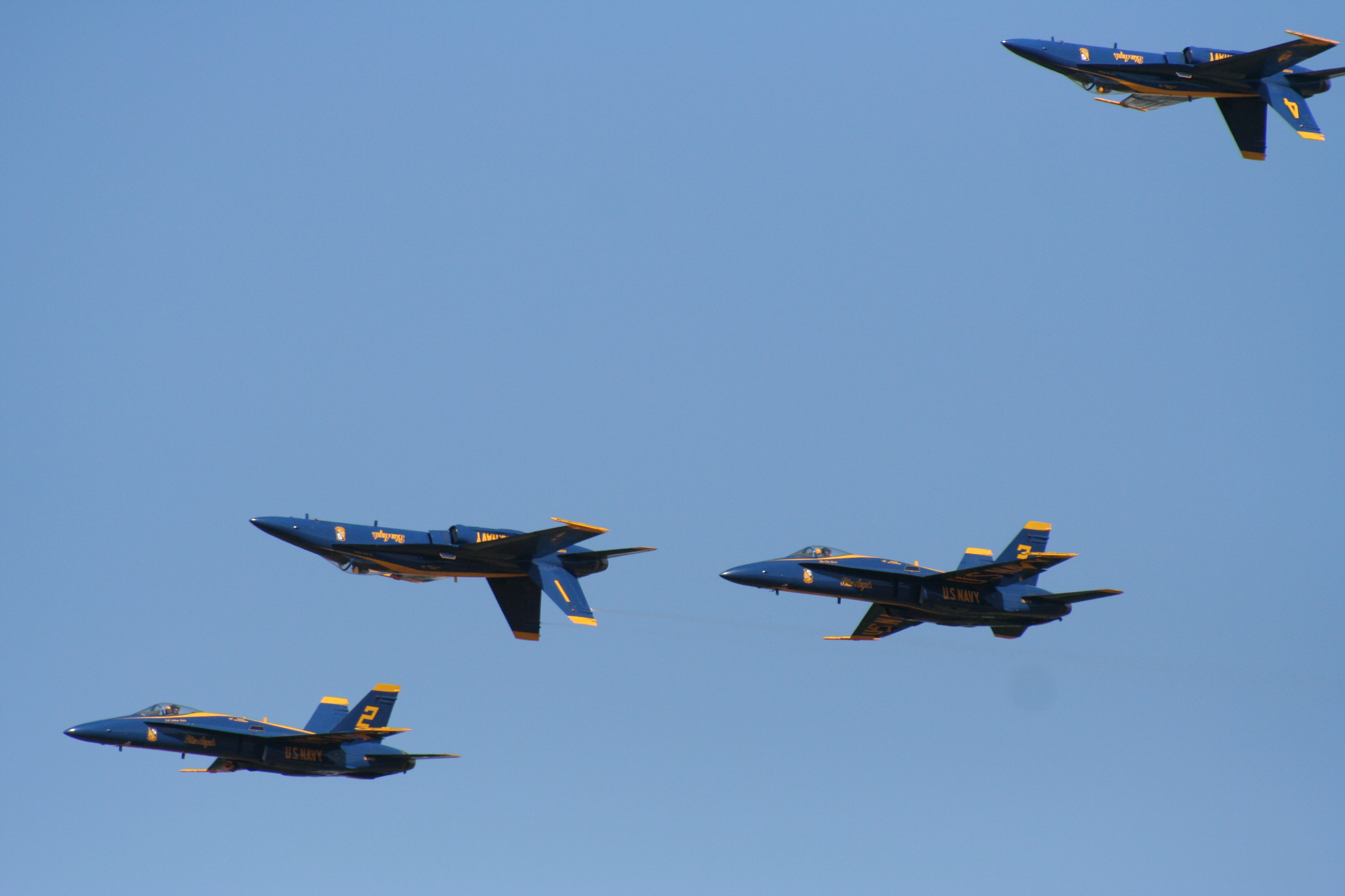 Blue_angels_upside_down_formation.jpg