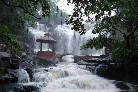 jatmai-temple.jpg