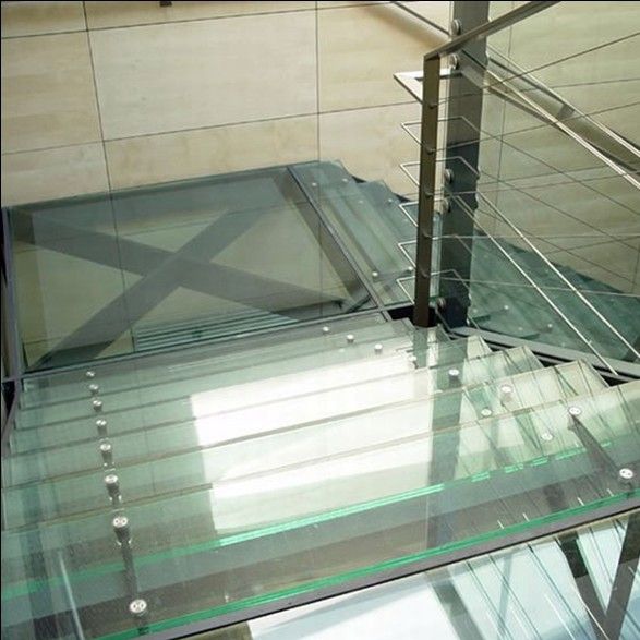 Clear-Laminated-Tempered-Glass-Staircase.jpg