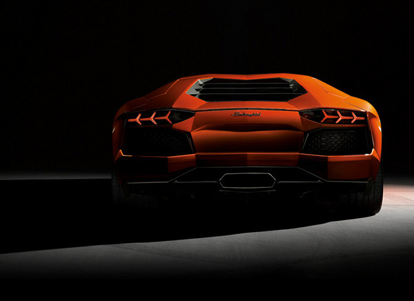 Lamborghini-Aventador-5.jpg