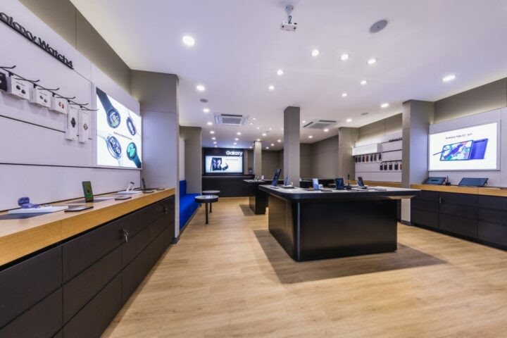 samsung-experience-store-vietnam_3-720x480.jpg