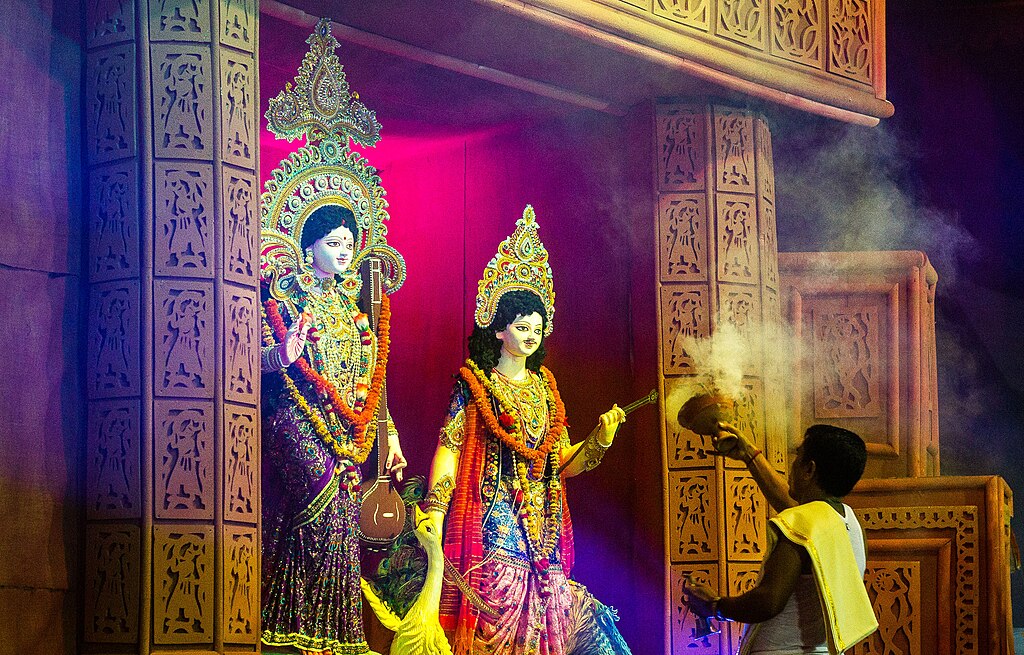 1024px-Durgapuja_Dhaka_JBI.jpg