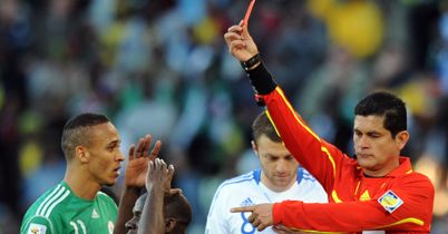 World-Cup-Greece-Nigeria-Sani-Kaita-Red-Card_2466898.jpg