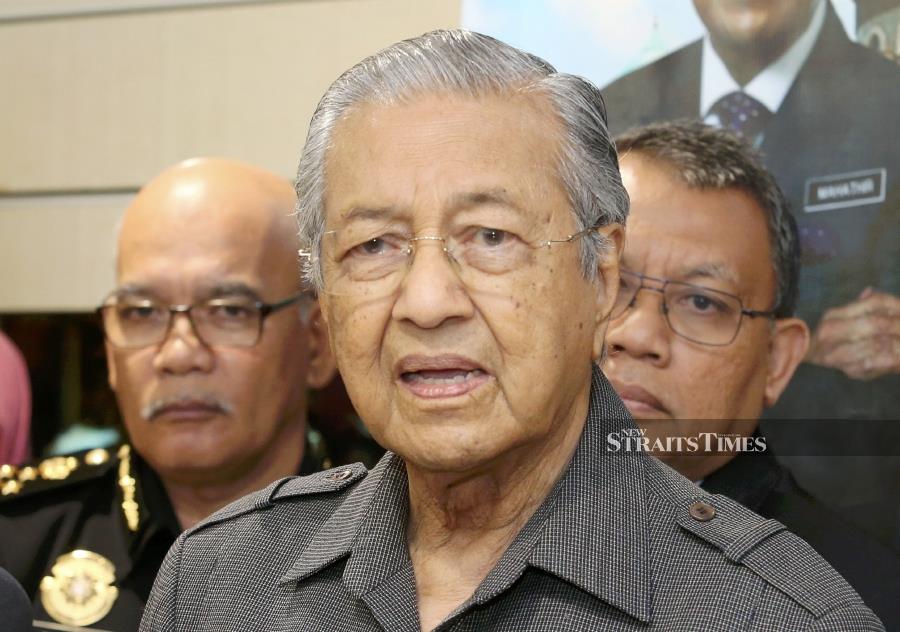 MAHATHIR_MOHAMAD228_1566474728.jpg