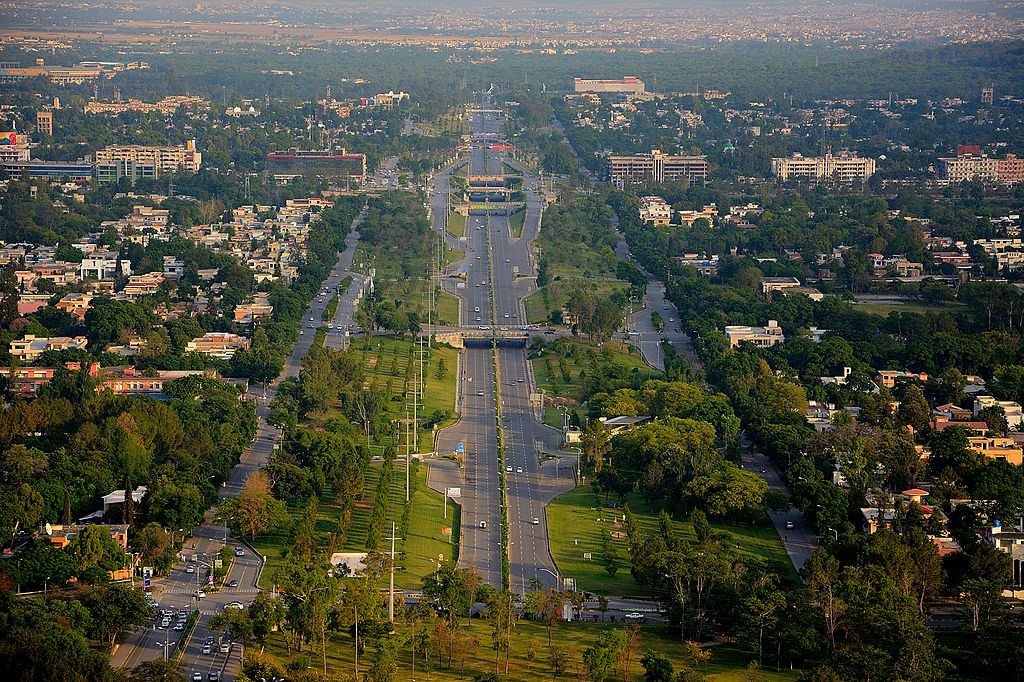 1024px-7th_Avenue_Islamabad.JPG