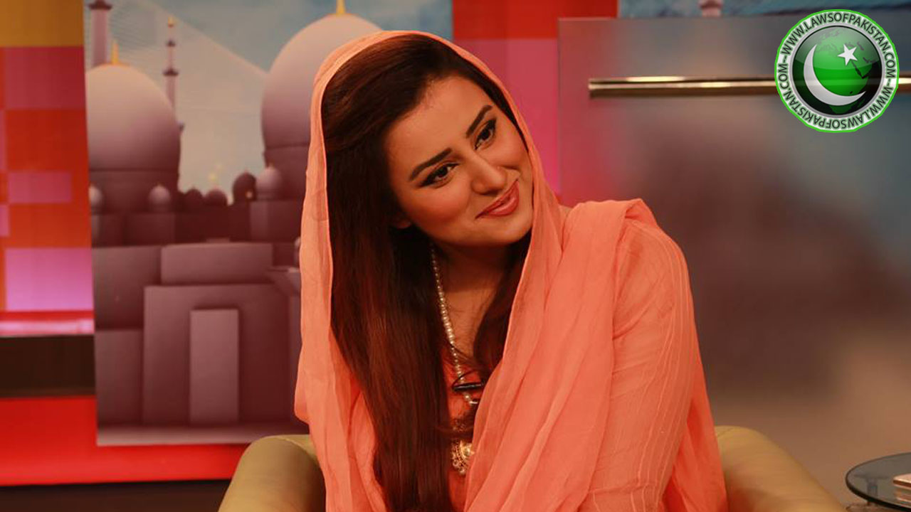 madiha-naqvi-cute-cloes-face-pic.jpg