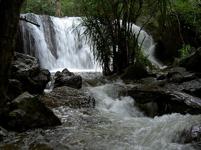 640px-Phu_quoc_suoi_tranh.jpg