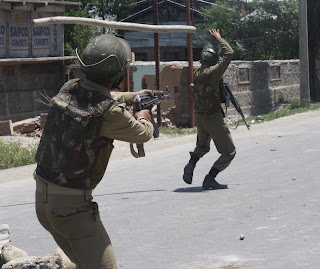 13-+Sopore+Chalo+Protests+(Pic+Burhaan+Kinu).JPG