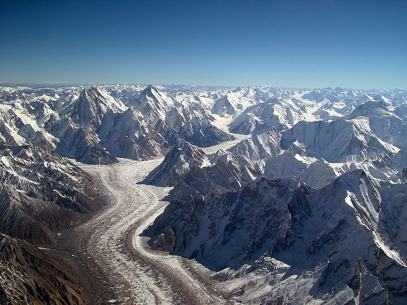 800px-Baltoro_glacier_from_air.jpg