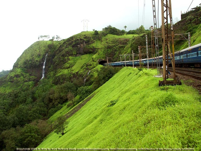 train-entering-tunnel-at-khandala.jpg