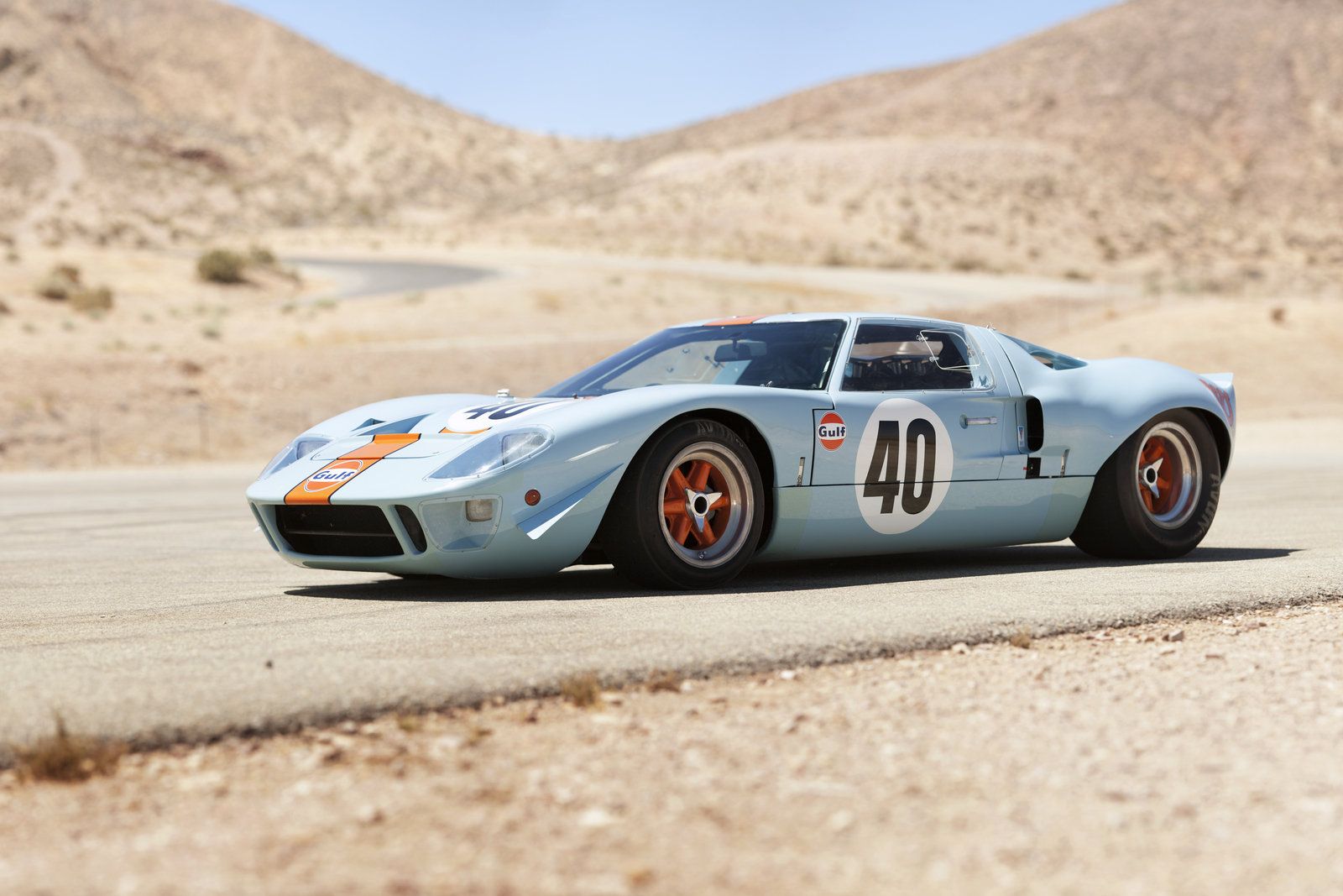 ford-gt40-gulf-mirag_1600x0w.jpg