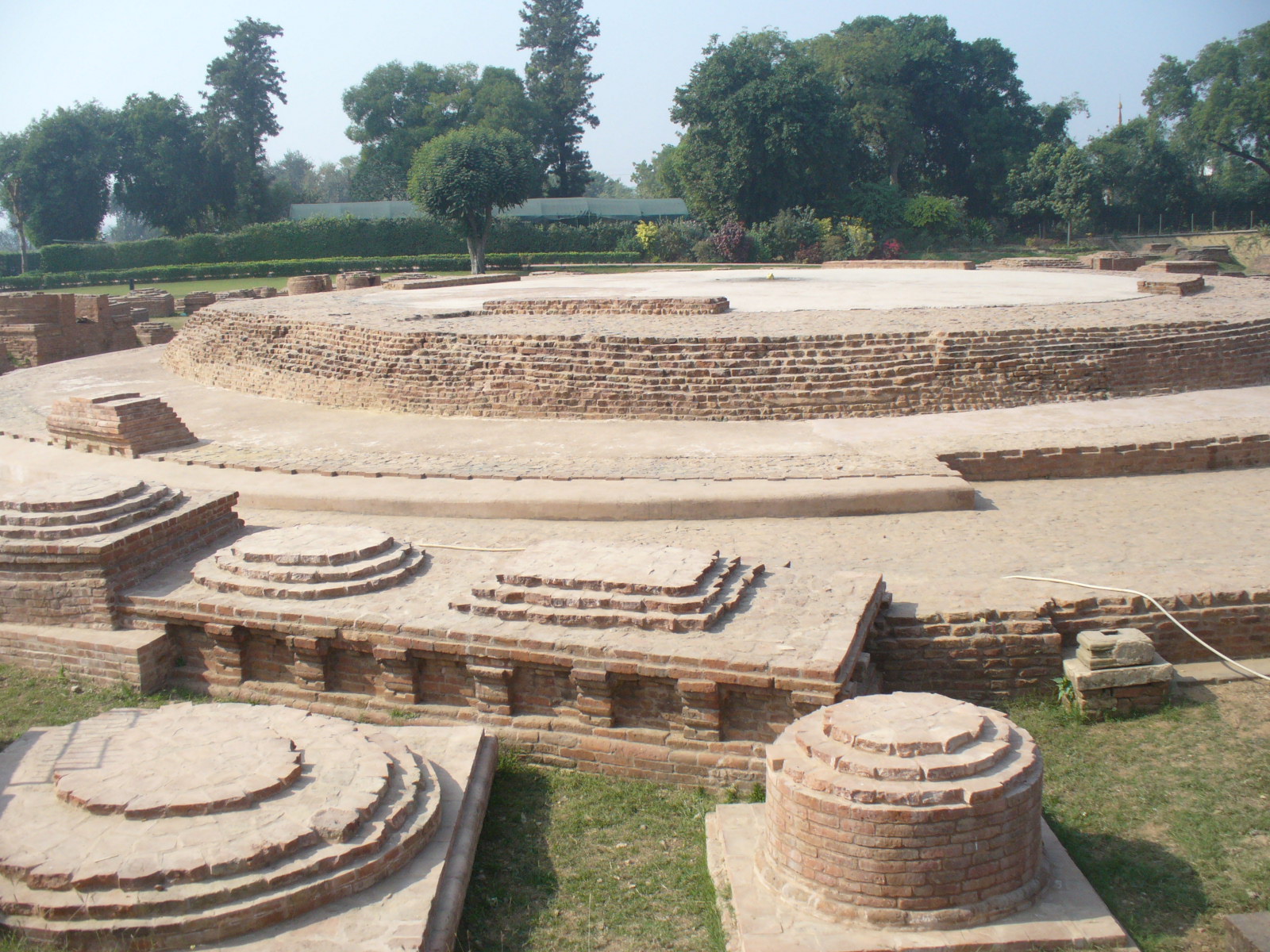 Dharmarajika_Stupa.JPG