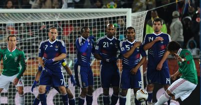 France-v-Mexico-Giovani-dos-Santos-freekick-W_2467010.jpg