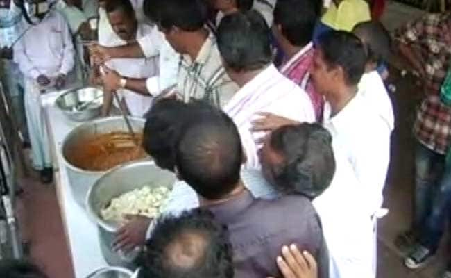 kerala-beef-protest_650x400_61425998176.jpg