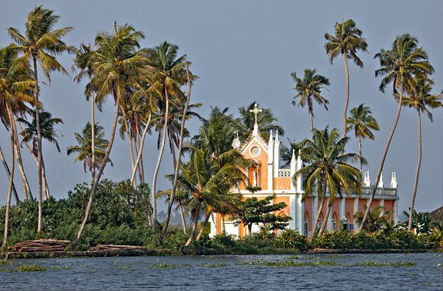 kerala-backwaters.jpg