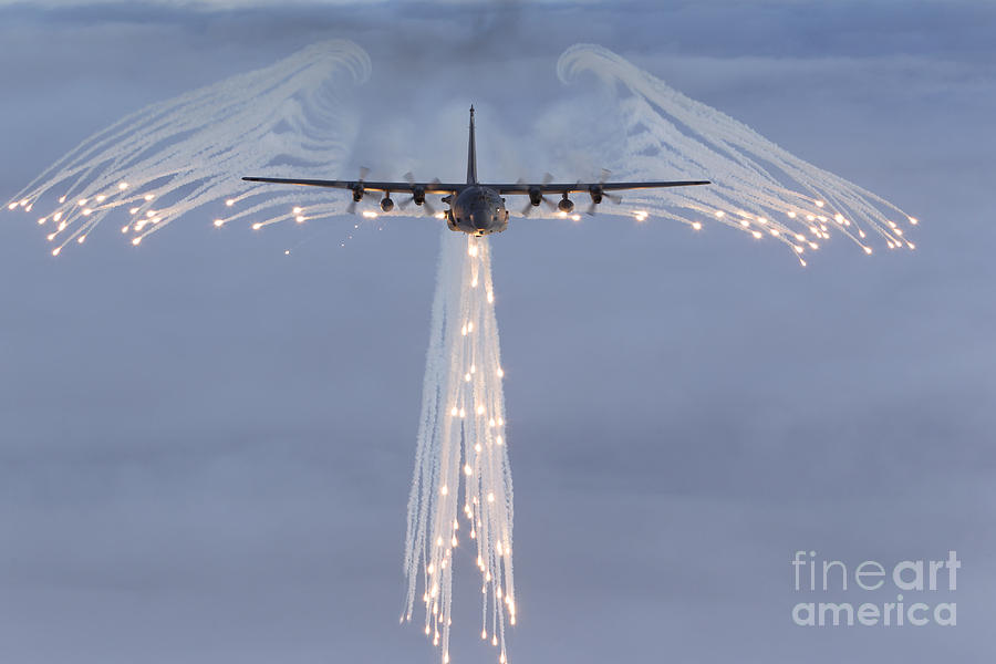 mc-130h-combat-talon-dropping-flares-gert-kromhout.jpg