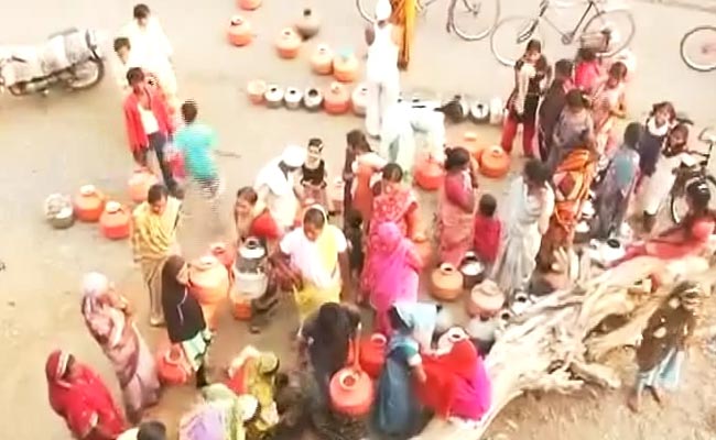 thane-water-crisis_650x400_41461414214.jpg