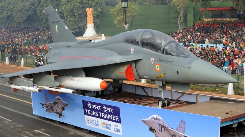 India%252527s%252Bhome-grown%252Bwarplane%252BLight%252BCombat%252BAircraft%252B%252527Tejas%252527%252Bis%252Bdisplayed%252Bon%252B62nd%252BRepublic%252BDay%252Bon%252BJanuary%252B26.jpg