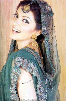 sara-chaudhary-pakistani-girls-3.jpg