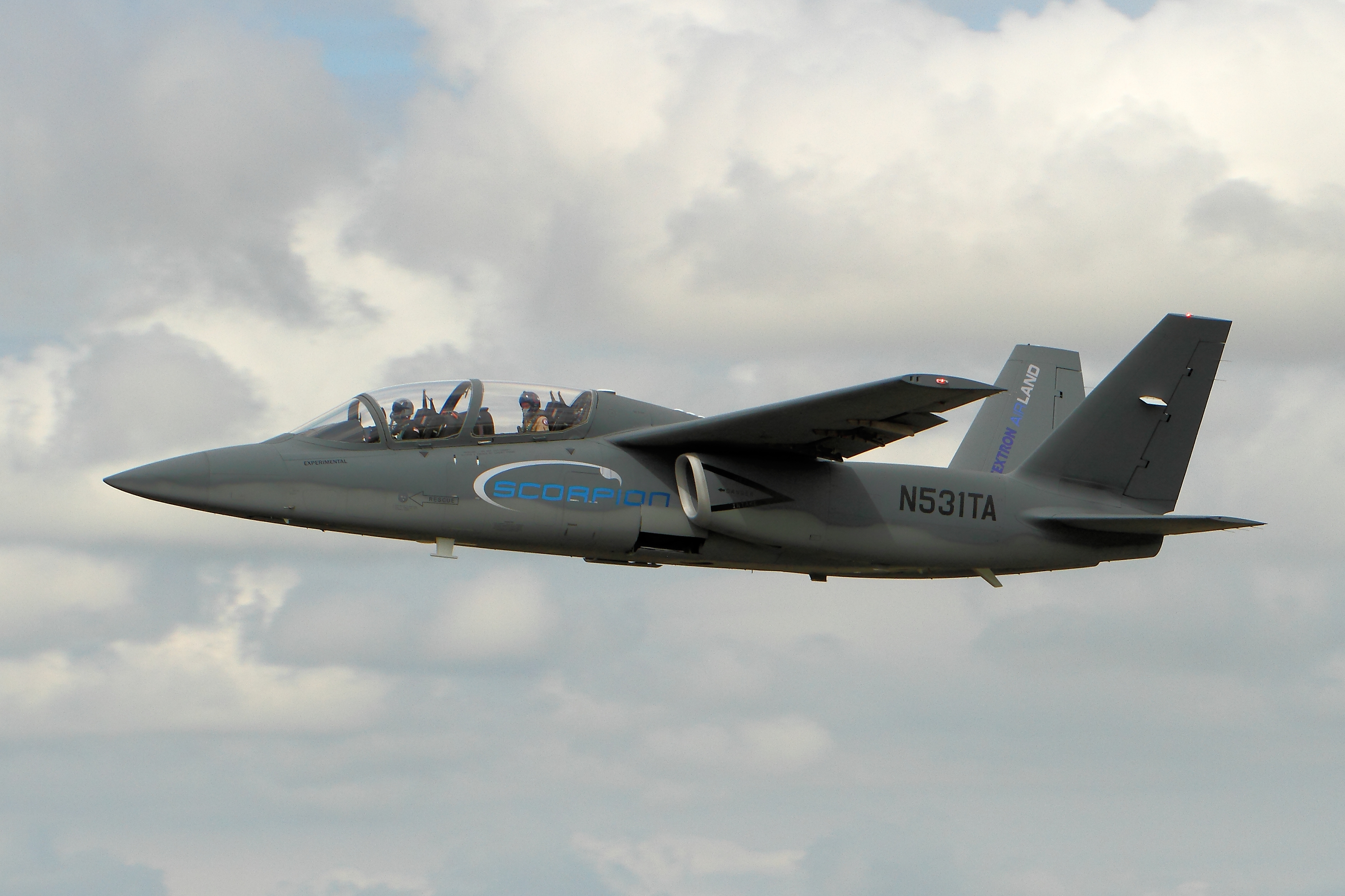 Textron_Airland_Scorpion_-_RIAT_2014.jpg