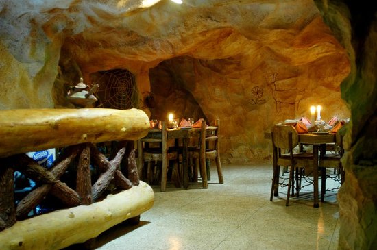 cave-diner-islamabad.jpg