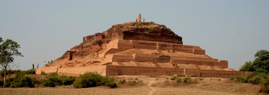 Ahichchhatra_Fort_Temple_Bareilly.jpg