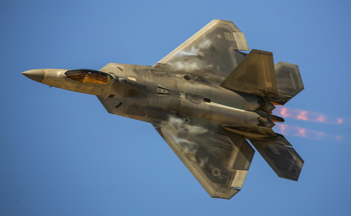 F-22-Raptor-top-view.jpg