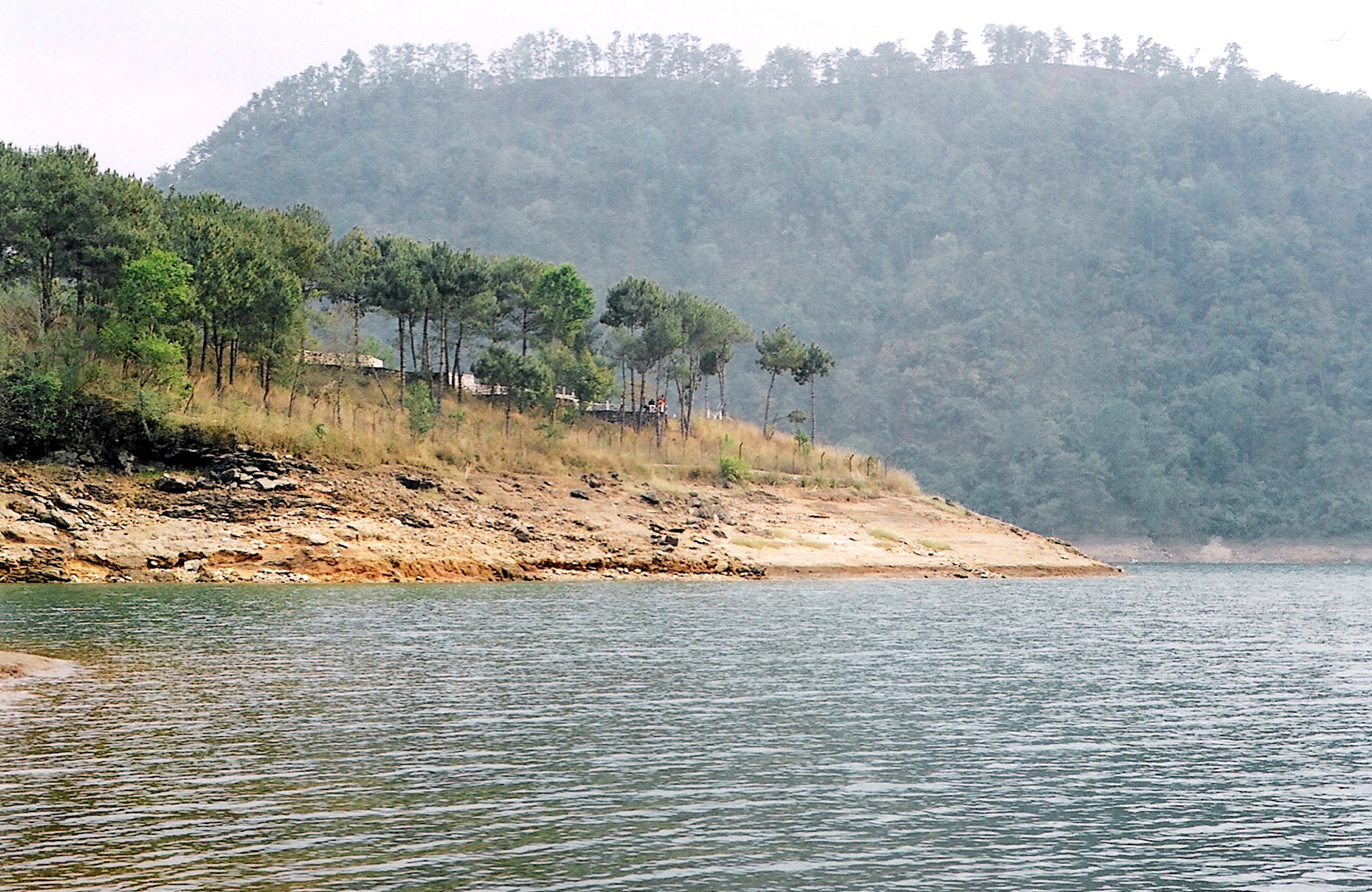 Umiam_Lake_Meghalaya.jpg