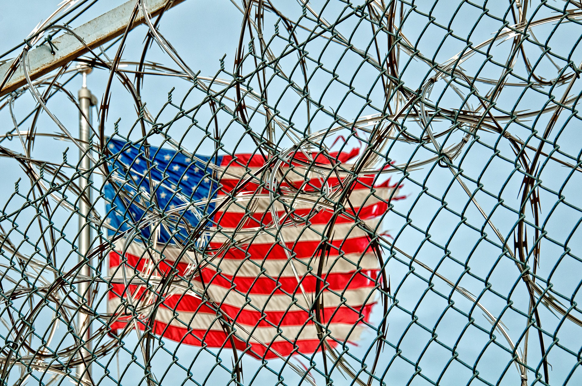 prison-370112_1920.jpg