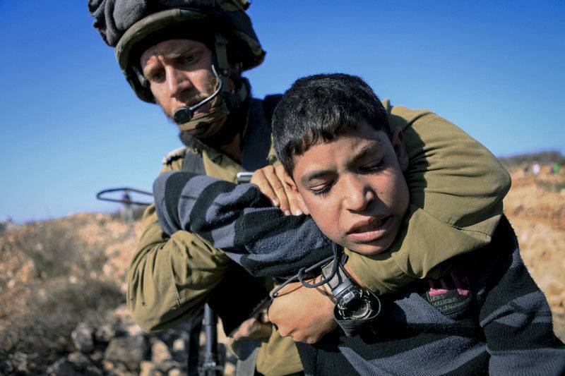 150624-child-arrest-beit-ommar.jpg