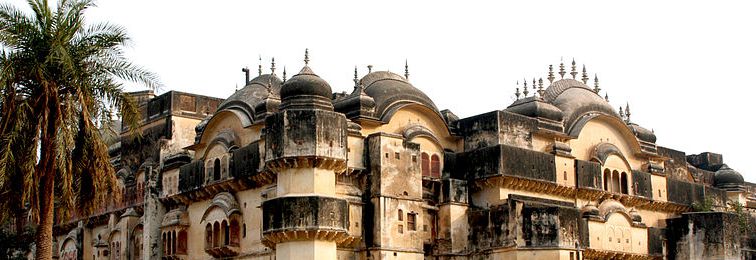 800px-Alwar_Palace1.jpg