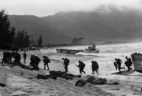 marines-arrive-at-da-nang-vietnam.jpg