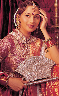 madhuri-embroidered-saree-devdas.jpg